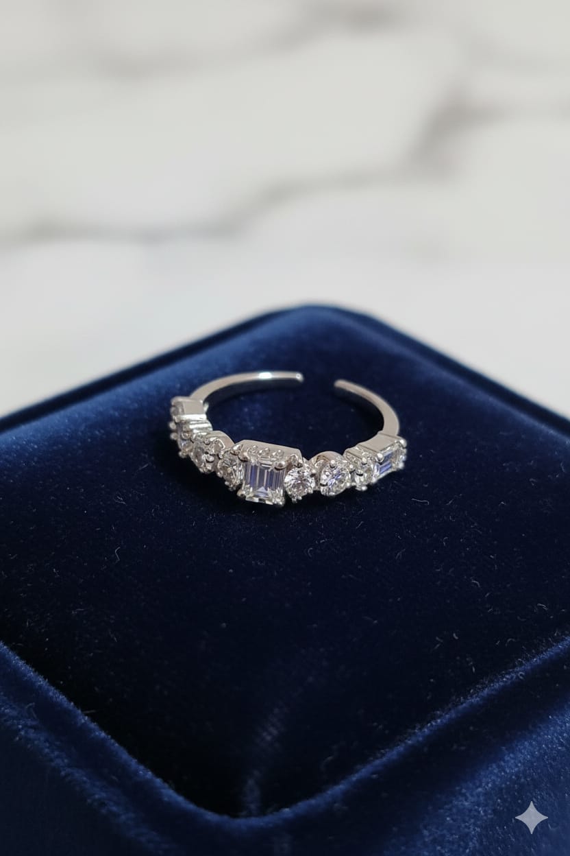 Royal Touch - Premium American Diamond Zircon Ring