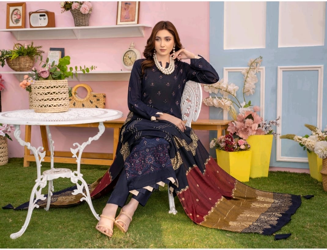 3 PIECE - EMBROIDERED SUIT